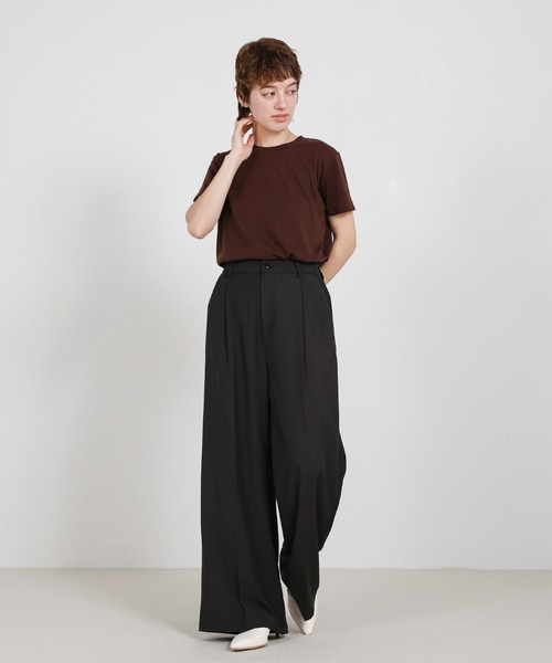 select MOCA(セレクトモカ)の「ソフトタッチシンプルデイリーTシャツ(Tシャツ/カットソー・レディース・スミクロ/ブラウン/ブラック/アイボリー・FREE)」の5枚目の写真