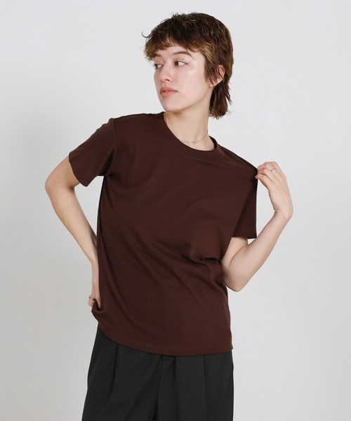 select MOCA(セレクトモカ)の「ソフトタッチシンプルデイリーTシャツ(Tシャツ/カットソー・レディース・スミクロ/ブラウン/ブラック/アイボリー・FREE)」の15枚目の写真