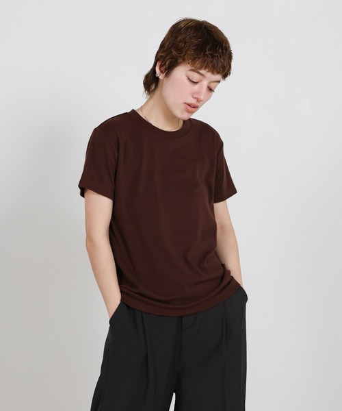 select MOCA(セレクトモカ)の「ソフトタッチシンプルデイリーTシャツ(Tシャツ/カットソー・レディース・スミクロ/ブラウン/ブラック/アイボリー・FREE)」の16枚目の写真