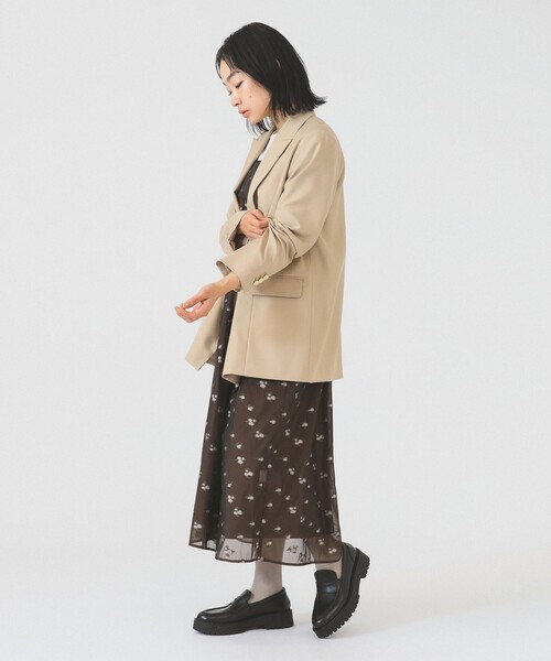 Ray BEAMS（レイビームス）の「4ボタン ダブル ブレザー（テーラードジャケット・レディース・ベージュ/ネイビー・0/1）」の13枚目の写真