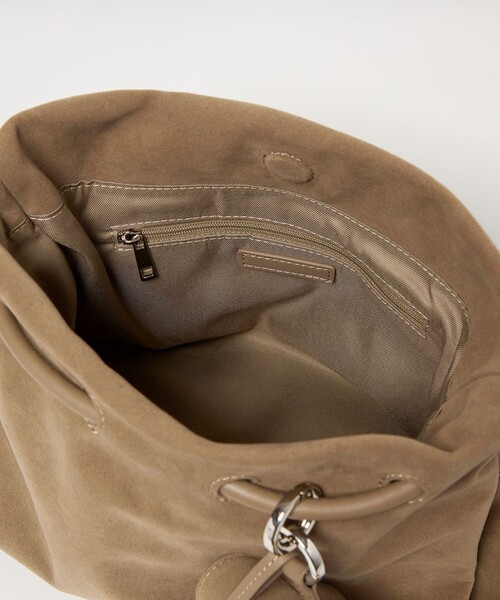 BEAUTY&YOUTH UNITED ARROWS（ビューティーアンドユースユナイテッドアローズ）の「スエードライク チャーム ドロスト バッグ（ショルダーバッグ・レディース・ダークブラウン/ベージュ・FREE）」の13枚目の写真