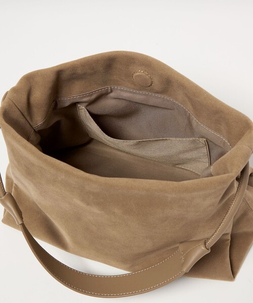 BEAUTY&YOUTH UNITED ARROWS（ビューティーアンドユースユナイテッドアローズ）の「スエードライク チャーム ドロスト バッグ（ショルダーバッグ・レディース・ダークブラウン/ベージュ・FREE）」の14枚目の写真