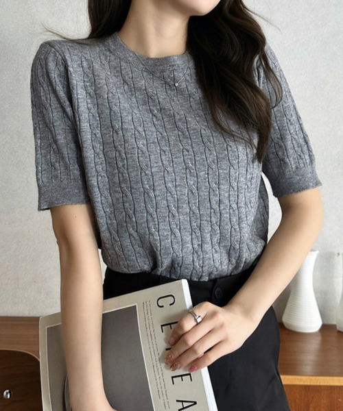 Eclat one（エクラワン）の「【Eclat one】ケーブル編み コンパクト 半袖 ニット（ニット/セーター・レディース・ライトブルー/グレー/ホワイト/イエロー・FREE）」の12枚目の写真