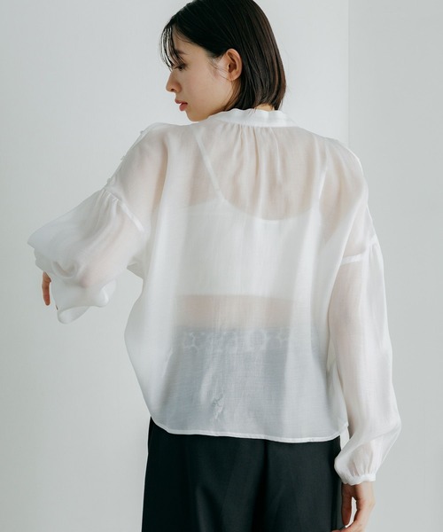 PAGEBOY（ページボーイ）の「2WAYショルダーブラウス（シャツ/ブラウス・レディース・ホワイト系その他/ブルー系その他/ブラック/オフホワイト・FREE）」の11枚目の写真