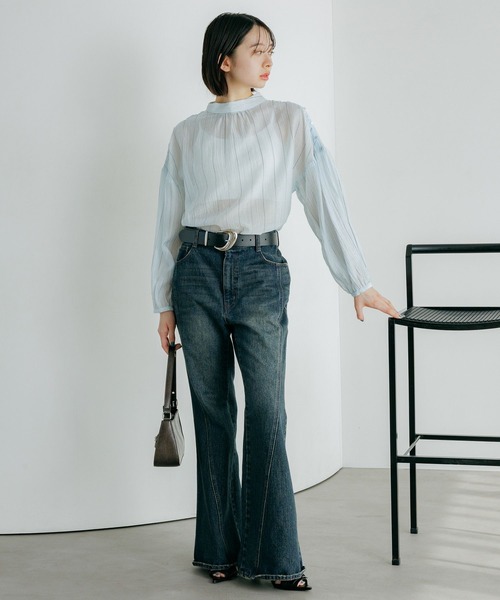 PAGEBOY（ページボーイ）の「2WAYショルダーブラウス（シャツ/ブラウス・レディース・ホワイト系その他/ブルー系その他/ブラック/オフホワイト・FREE）」の12枚目の写真