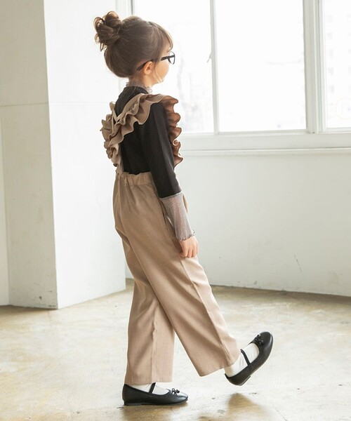 BRANSHES（ブランシェス）の「フリルサロペット（サロペット/オーバーオール・キッズ・ブラウン/チャコールグレー・100/140/150/130/120/110/90）」の5枚目の写真