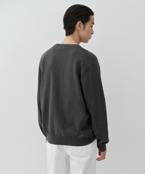 MUSINSA STANDARD（ムシンサスタンダード）の「ウォッシャブルスーピマコットンヘンリーネックニット[ミディアムグレー]（ニット/セーター・メンズ・その他・SMALL/MEDIUM/LARGE/X-LARGE/2XL）」の4枚目の写真