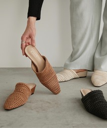 LOSCa（ロスカ）の「ラミーライクポインテッドトゥミュール（サンダル）」