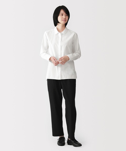 無印良品(ムジルシリョウヒン)の「婦人 洗いざらし ブロードレギュラーカラー長袖シャツ(シャツ/ブラウス・レディース・ホワイト系/ピンク系/ホワイト・XL/L/M/S)」の4枚目の写真