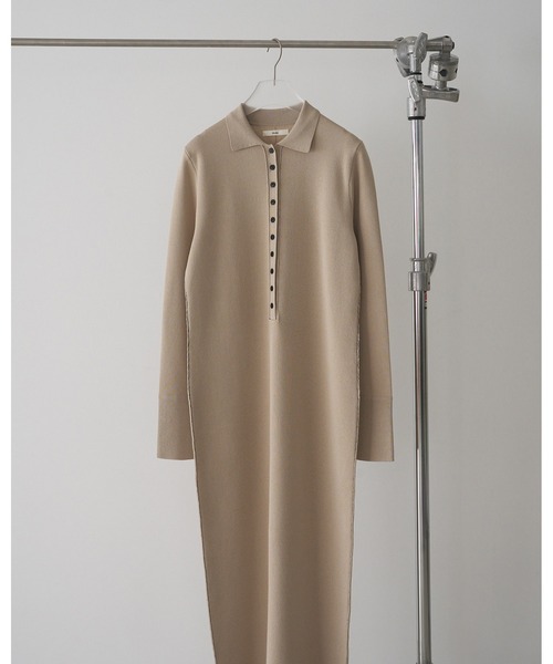 anuke(アンヌーク)の「Knit Polo Onepiece(ワンピース・レディース・チャコールグレー/ベージュ・36inch/38inch)」の14枚目の写真