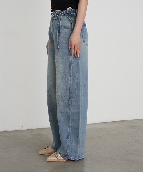 RAY CASSIN（レイカズン）の「ラインストーンバレルデニムパンツ