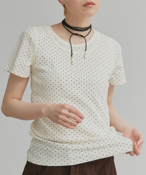 ad thie（アドティエ）の「チュール リブ タンクトップ（タンクトップ・レディース・ブラック/グレイッシュベージュ/オフホワイト/ブラウン/ホワイト系/チャコール/ブラック系/アイボリー系・MEDIUM/LARGE/LL）」の8枚目の写真