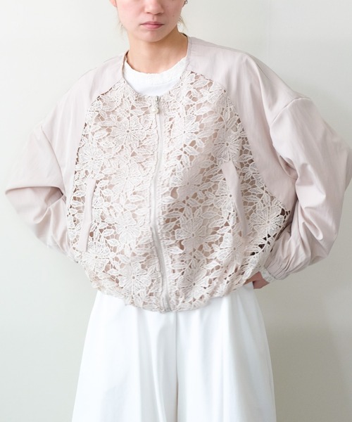 DOLLUPOOPS(ドールアップウップス)の「Lace Combination Zip-up Blouson(レース切替ジップアップブルゾン)(ブルゾン・レディース・ブラック/ベージュ・FREE)」の1枚目の写真