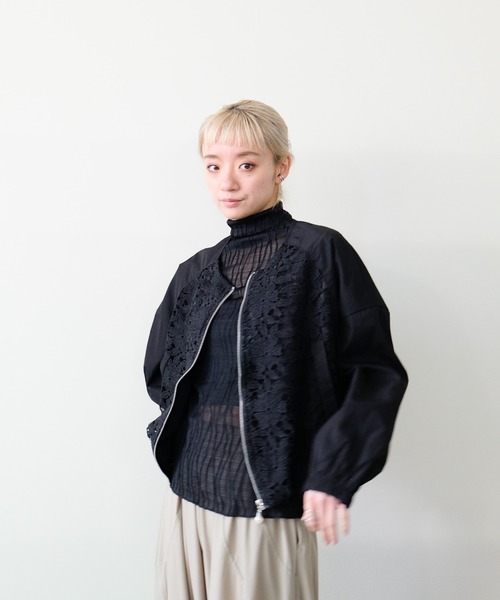 DOLLUPOOPS(ドールアップウップス)の「Lace Combination Zip-up Blouson(レース切替ジップアップブルゾン)(ブルゾン・レディース・ブラック/ベージュ・FREE)」の19枚目の写真