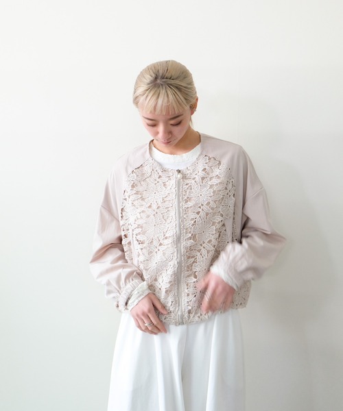 DOLLUPOOPS(ドールアップウップス)の「Lace Combination Zip-up Blouson(レース切替ジップアップブルゾン)(ブルゾン・レディース・ブラック/ベージュ・FREE)」の11枚目の写真