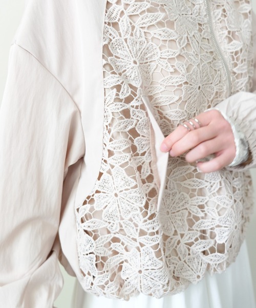 DOLLUPOOPS(ドールアップウップス)の「Lace Combination Zip-up Blouson(レース切替ジップアップブルゾン)(ブルゾン・レディース・ブラック/ベージュ・FREE)」の18枚目の写真