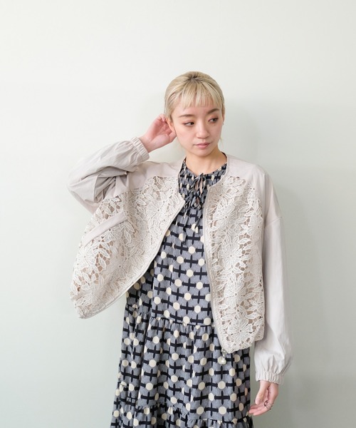 DOLLUPOOPS(ドールアップウップス)の「Lace Combination Zip-up Blouson(レース切替ジップアップブルゾン)(ブルゾン・レディース・ブラック/ベージュ・FREE)」の14枚目の写真