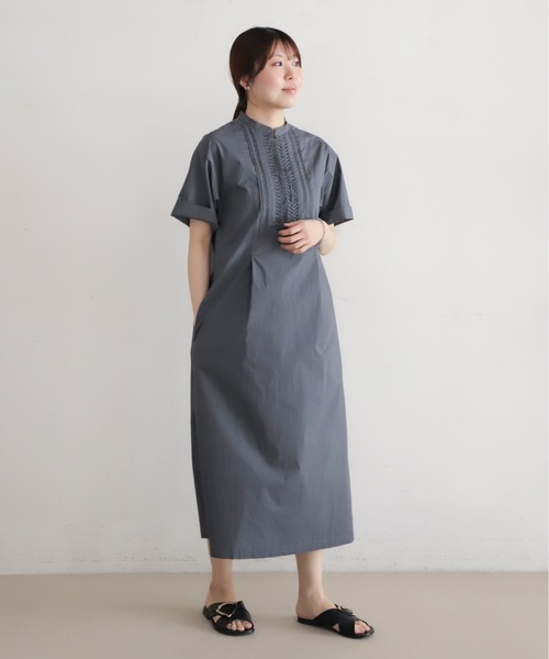 NOMBRE IMPAIR（ノンブルアンペール）の「ねじりピンタックタイプライター　スキッパーワンピース（ワンピース・レディース・チャコールグレー/ブルー・FREE）」の6枚目の写真