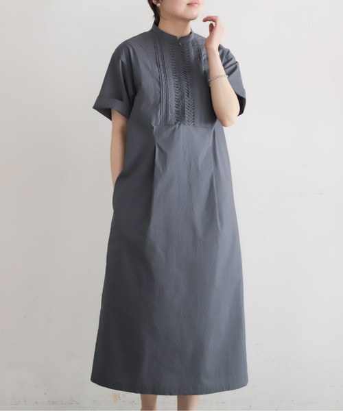 NOMBRE IMPAIR（ノンブルアンペール）の「ねじりピンタックタイプライター　スキッパーワンピース（ワンピース・レディース・チャコールグレー/ブルー・FREE）」の9枚目の写真