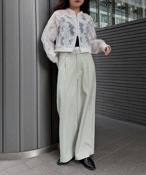 &g'aime（アンジェム）の「【&ｇ'aime 】シアージャカードブルゾン　Sheer Jacquard Blouson（ノーカラージャケット・レディース・ホワイト/ブラック・FREE）」の3枚目の写真