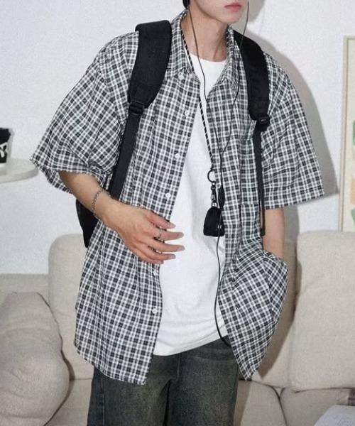 WYZ wear（ダブリューワイジィーウェア）の「チェック柄半袖シャツ/ユニセックス（シャツ/ブラウス・メンズ・ネイビー/ブラック・M/L）」の12枚目の写真