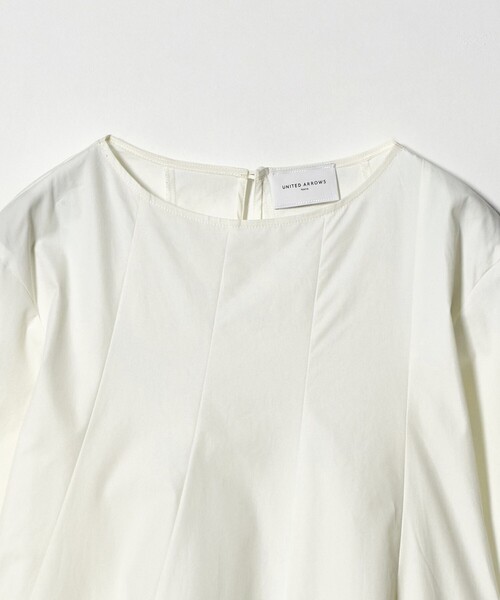 UNITED ARROWS（ユナイテッドアローズ）の「バイアス フレア チュニック ブラウス ‐ウォッシャブル‐（シャツ/ブラウス・レディース・オフホワイト/ネイビー/ライラック・36/38）」の9枚目の写真