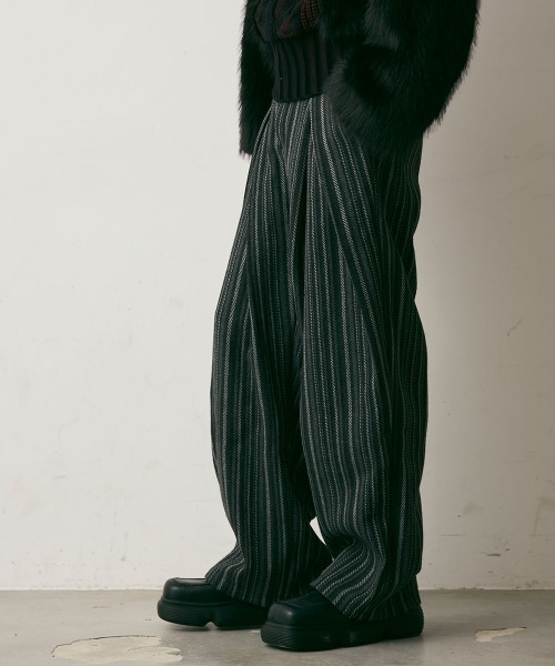 Shoowtime(ショウタイム)の「Stripe Wool Like Wide Slacks / ストライプウールライクワイドスラックス(スラックス・メンズ・ブラック系・X-LARGE/LARGE/MEDIUM)」の5枚目の写真