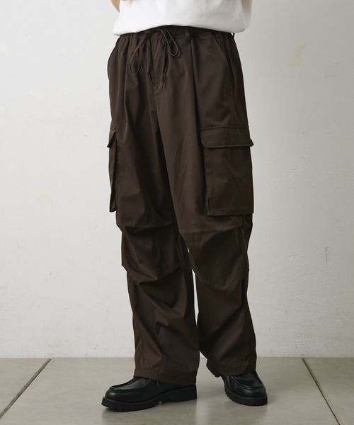 COLONY 2139（コロニートゥーワンスリーナイン）の「ストレッチツイルカーゴパンツ（カーゴパンツ・メンズ・ブラック/ホワイト/ブラウン・LARGE/MEDIUM）」の15枚目の写真
