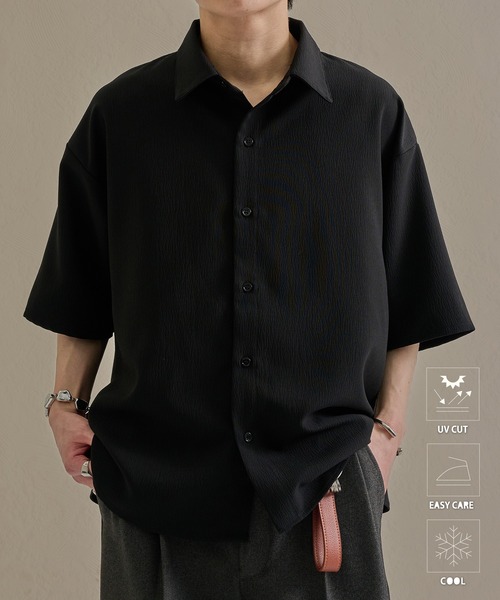 epnok（エプノック）の「ファンクショナルベーシックルーズレギュラーカラー半袖シャツ（シャツ/ブラウス・メンズ・ミント/イエロー/ピンク系1/ブラック系1/グレー系1/ネイビー系1/ピンク/ワイン系1/ホワイト系1/ホワイト系2/ブラック/ライトブルー/オフホワイト/チャコールグレー/ベージュ系1/ブルー/ブルー系1/ブラウン系1/ブラック系2・SMALL/MEDIUM/LARGE）」の7枚目の写真
