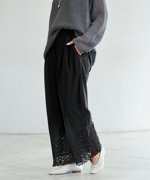 IENA（イエナ）の「カットワークレースパンツ（その他パンツ・レディース・ブラック/ホワイト・38/36）」の6枚目の写真