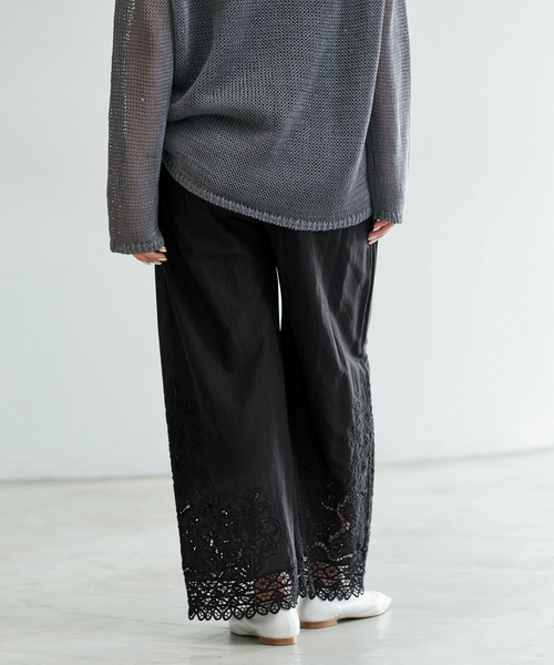 IENA（イエナ）の「カットワークレースパンツ（その他パンツ・レディース・ブラック/ホワイト・38/36）」の7枚目の写真