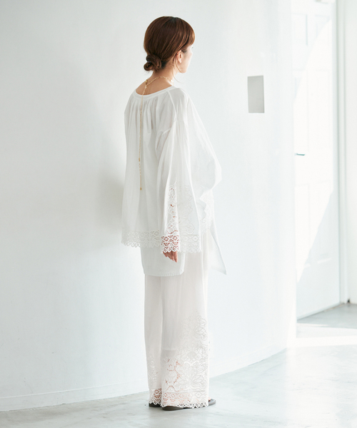 IENA（イエナ）の「カットワークレースパンツ（その他パンツ・レディース・ブラック/ホワイト・38/36）」の22枚目の写真