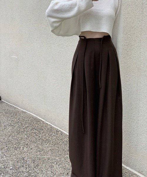 by LEGNA(バイレグナ)の「ハイウエストタックワイドパンツ(その他パンツ・レディース・ブラック/ダークブラウン/オフホワイト・SMALL/MEDIUM/LARGE)」の6枚目の写真