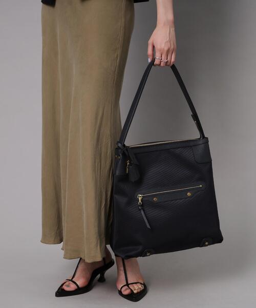 TOFF&LOADSTONE（トフアンドロードストーン）の「Key one handle（キーワンハンドル）（ハンドバッグ・レディース・ブラック/ネイビー・00）」の6枚目の写真