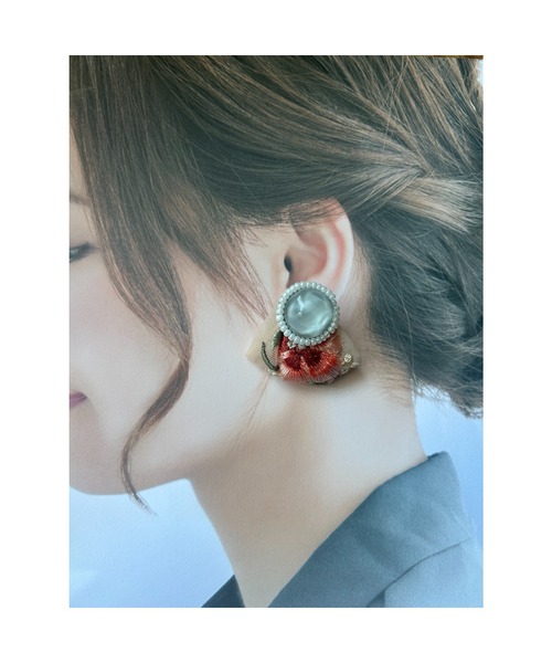 tone(トーン)の「【Lily accessory】インド刺繡イヤリング(MA)(イヤリング・レディース・オレンジ・FREE)」の3枚目の写真