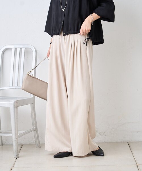 Jena espace merveilleux（ジェナ　エスパスメルヴェイユ）の「マルチタックワイドパンツ（その他パンツ・レディース・チャコールグレー/アイボリー/イエロー・FREE）」の4枚目の写真