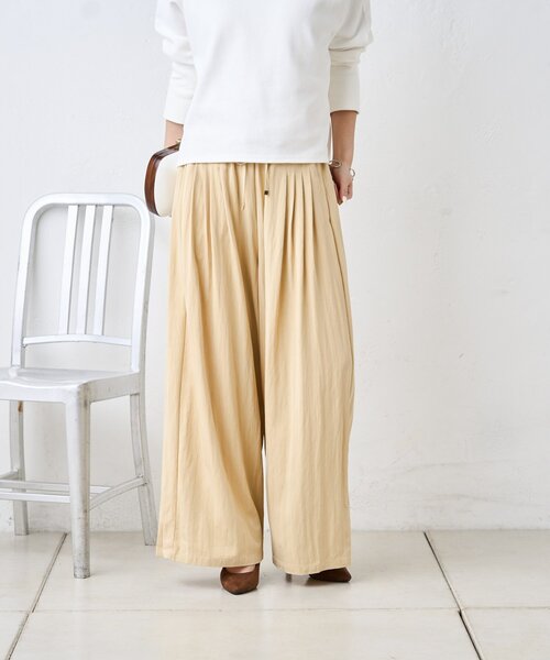 Jena espace merveilleux（ジェナ　エスパスメルヴェイユ）の「マルチタックワイドパンツ（その他パンツ・レディース・チャコールグレー/アイボリー/イエロー・FREE）」の14枚目の写真
