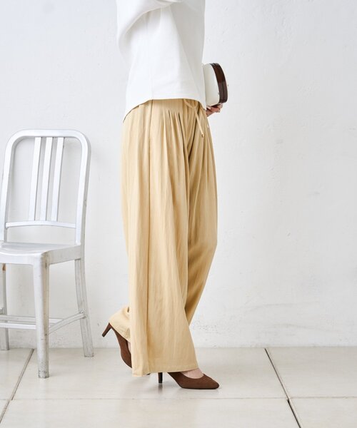 Jena espace merveilleux（ジェナ　エスパスメルヴェイユ）の「マルチタックワイドパンツ（その他パンツ・レディース・チャコールグレー/アイボリー/イエロー・FREE）」の15枚目の写真