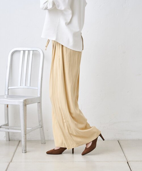 Jena espace merveilleux（ジェナ　エスパスメルヴェイユ）の「マルチタックワイドパンツ（その他パンツ・レディース・チャコールグレー/アイボリー/イエロー・FREE）」の17枚目の写真