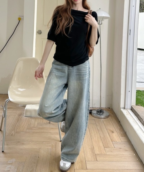 Ada.(エイダ)の「ドレープ ネック デザイン 肩開き カットソー(Tシャツ/カットソー・レディース・グレー/ブラック/ホワイト/ベージュ・FREE)」の15枚目の写真