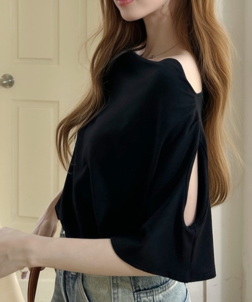 Ada.(エイダ)の「ドレープ ネック デザイン 肩開き カットソー(Tシャツ/カットソー・レディース・グレー/ブラック/ホワイト/ベージュ・FREE)」の12枚目の写真