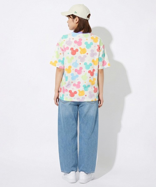 Disney(ディズニー)の「親子お揃い ディズニー WEB限定 パステル総柄Tシャツ 1485A(Tシャツ/カットソー・メンズ・ホワイト・ユニセックスS/ユニセックスM/ユニセックスL/ユニセックスXL)」の5枚目の写真