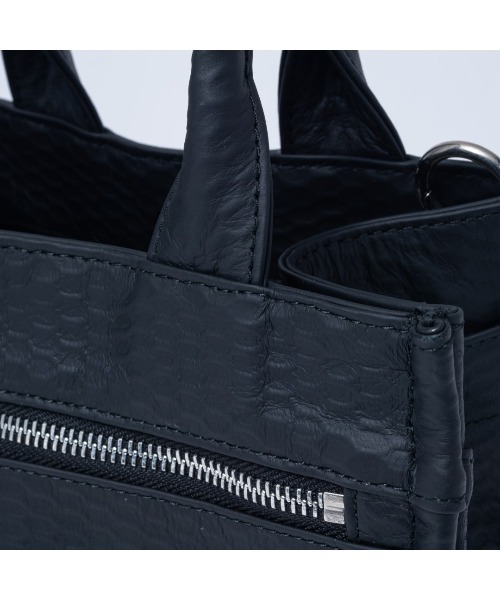 MANIUNO(マニウノ)の「MANIUNO(マニウノ) ECCO LEATHER スクエアミニトート(S)(トートバッグ・メンズ・ブラック・FREE)」の10枚目の写真