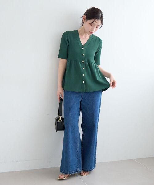 le.coeur blanc（ルクールブラン）の「TORRAZZO DONNA別注フレアラインリブニット（ニット/セーター・レディース・アイボリー/グリーン・38）」の19枚目の写真