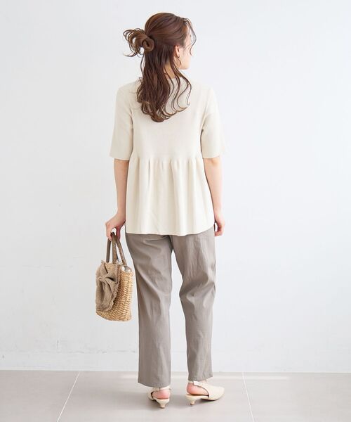 le.coeur blanc（ルクールブラン）の「TORRAZZO DONNA別注フレアラインリブニット（ニット/セーター・レディース・アイボリー/グリーン・38）」の11枚目の写真