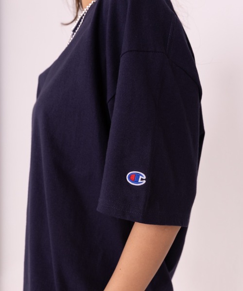Champion(チャンピオン)の「【Champion/チャンピオン】Authentic T-SHIRTS オーバーサイズ ワンポイント刺繍 半袖Tシャツ ユニセックス(Tシャツ/カットソー・レディース・ホワイト/ネイビー/ブラック/チャコールグレー/グレー/ダークグリーン・L/XL/M)」の15枚目の写真