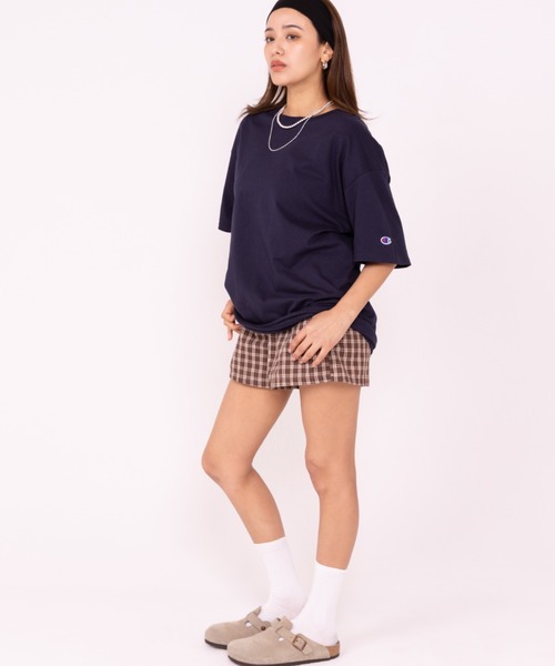 Champion(チャンピオン)の「【Champion/チャンピオン】Authentic T-SHIRTS オーバーサイズ ワンポイント刺繍 半袖Tシャツ ユニセックス(Tシャツ/カットソー・レディース・ホワイト/ネイビー/ブラック/チャコールグレー/グレー/ダークグリーン・L/XL/M)」の20枚目の写真