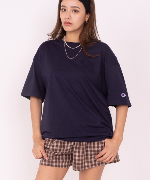 Champion(チャンピオン)の「【Champion/チャンピオン】Authentic T-SHIRTS オーバーサイズ ワンポイント刺繍 半袖Tシャツ ユニセックス(Tシャツ/カットソー・レディース・ホワイト/ネイビー/ブラック/チャコールグレー/グレー/ダークグリーン・L/XL/M)」の21枚目の写真