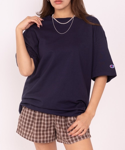 Champion(チャンピオン)の「【Champion/チャンピオン】Authentic T-SHIRTS オーバーサイズ ワンポイント刺繍 半袖Tシャツ ユニセックス(Tシャツ/カットソー・レディース・ホワイト/ネイビー/ブラック/チャコールグレー/グレー/ダークグリーン・L/XL/M)」の16枚目の写真