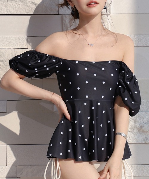TeddyShop（テディショップ）の「【2WAYオフショルorパフスリ】ドット×ペプラムスクエアネックミニドレス風ビキニ 上下2点セット レディース水着（水着・レディース・ブラック系その他/ホワイト系その他・S/M/L）」の20枚目の写真